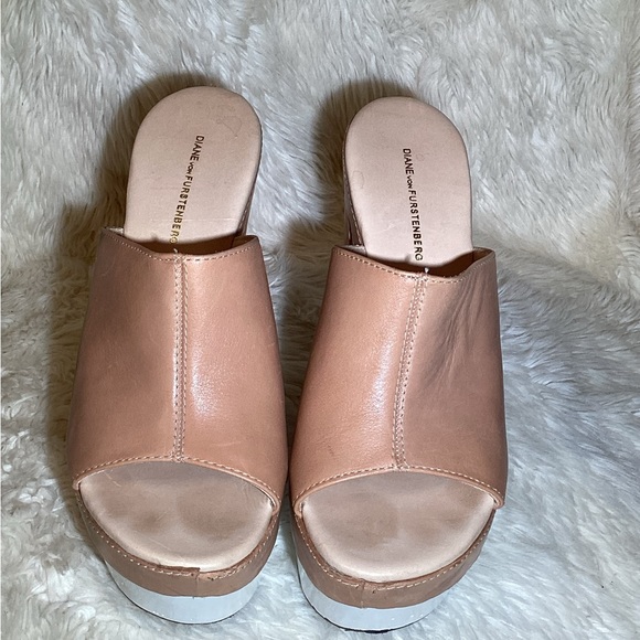 Diane Von Furstenburg heel sandals size 7 - Picture 3 of 8